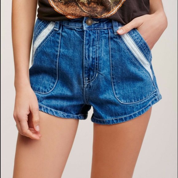 Free People Sweet Surrender High-Waist Denim Shorts Size 26 - Picture 2 of 9